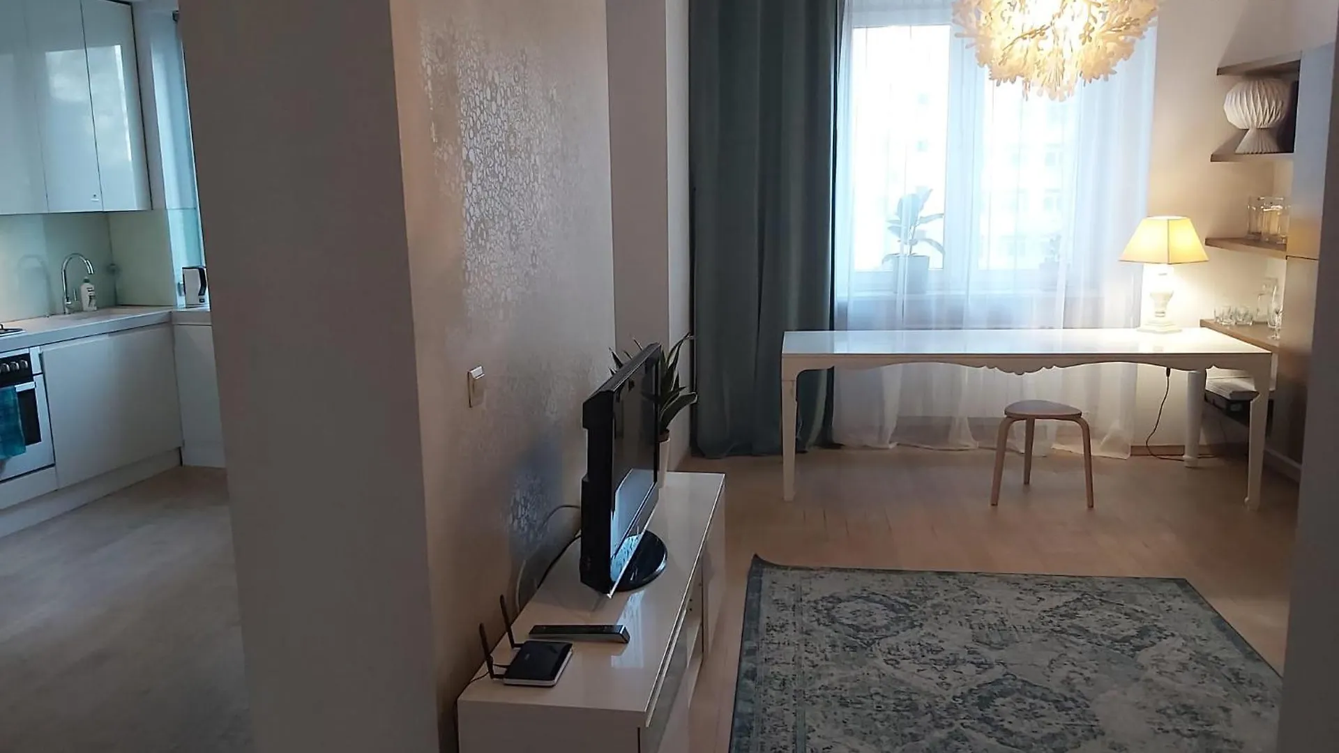Apartament Koszykowa 1 Warsaw 0*,  Poland